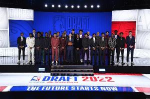 乐鱼网站-美媒重排22届选秀：老八状元 班凯罗榜眼 切特探花 布劳恩4 小贾5