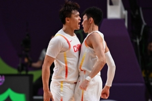 乐鱼体育-赵睿：比较看好的年轻人是廖三宁 他可以去海外联赛试一试