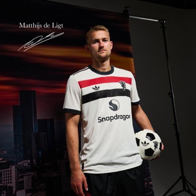 1723592202513032677.jpg delihete.jpg